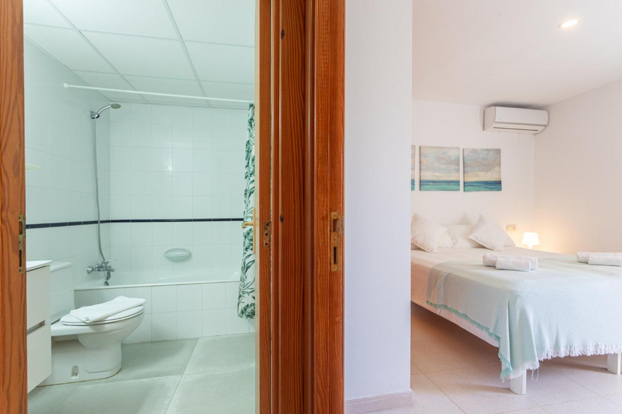 Apartamentos Es Dolc Colònia de Sant Jordi Exterior foto